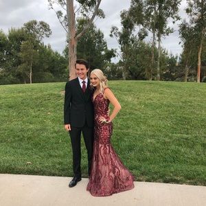 Red glitter prom dress !!